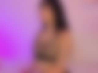 Iliana's Live Sex Cam Show