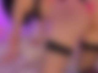 Iliana's Live Sex Cam Show