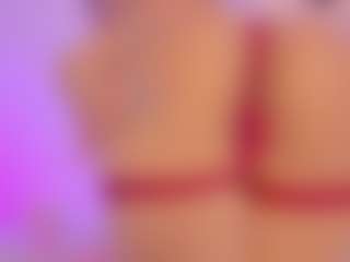 Iliana's Live Sex Cam Show