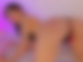 Iliana's Live Sex Cam Show