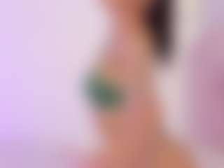 Iliana's Live Sex Cam Show
