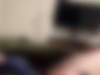 AverageJo213's Live Sex Cam Show