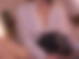 Live cam show with Hetty Satar - Small Tits on Fling VIP Chat