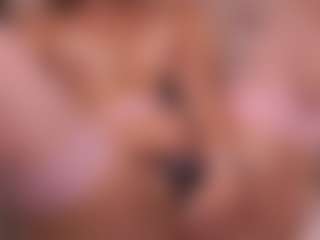 Live cam show with Hetty Satar - Bikini on StripNow