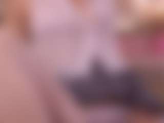 Live cam show with Hetty Satar - Athletic on dropp.cam