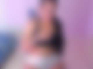 Live cam show with Koriinn - Thong on Camsoda