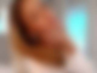 Live cam show with Tracy - Fuck on TastyBlacksLive