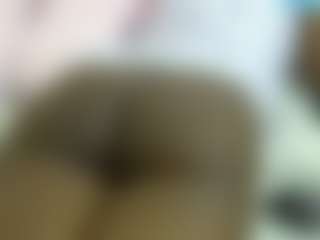 Live cam show with Cuteavrl - Ebony on Latina Girls