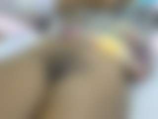 Live cam show with Cuteavrl - Athletic Ebony on livesuperchat.net | united states