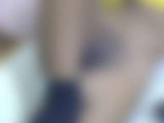 Live cam show with Cuteavrl - Ebony on Milf Play | united states