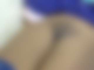 Live cam show with Cuteavrl - Athletic Ebony on Camversity