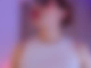 Live cam show with Katy Van - Petite on Pornisteam.com