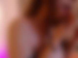 Live cam show with Katy Van - Cute on AdultVida.com