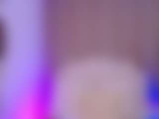 Live cam show with Katy Van - Camel Toe on liverealitysex.com