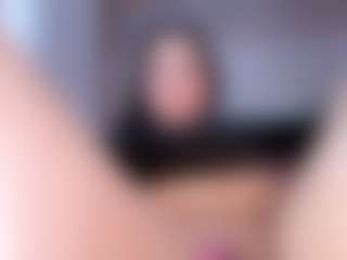 Live cam show with ValeryMeyerr - Squirt on liverealitysex.com