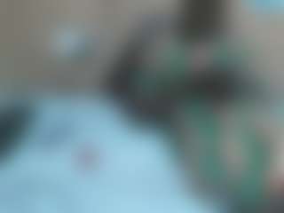 Live cam show with MAGNETIC-QUEEN - Ebony on Uber Horny