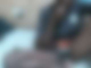 Live cam show with MAGNETIC-QUEEN - Ebony on CamwithHer | united states