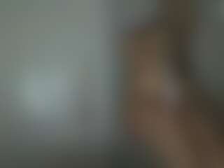 Roseredadonna's Live Sex Cam Show