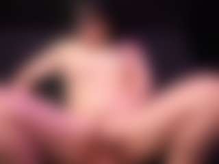 Live cam show with EvaCrux - Normal on sexylive.show