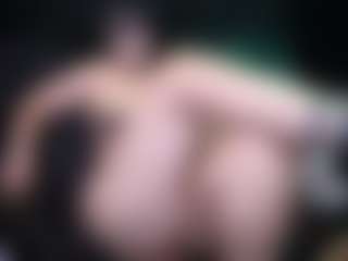 Live cam show with EvaCrux - Nipple Piercings on Dare Cams