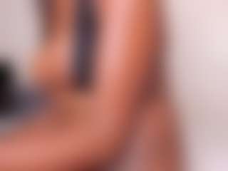 Live cam show with Sexyariah - Ebony Petite on Fling VIP Chat