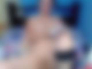 Live cam show with Lily Benet - Body Massage on Nude Chat * 1 On 1 Webcam Sex * Live Cam Show