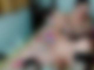 Live cam show with Lily Benet - Fuck on Camsoda