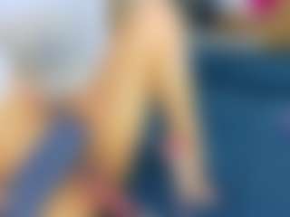 Live cam show with EmilyEsposito - Facial Piercings on sexylivex.com