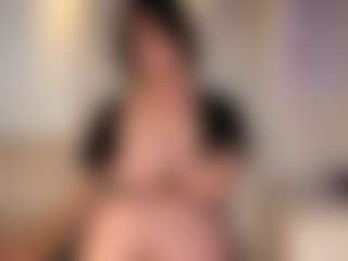 Live cam show with Jiggly1 - Anal Toys on Camsoda