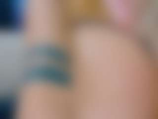 Julieth Davis's Live Sex Cam Show