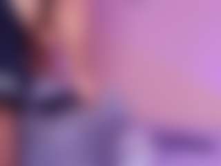 Live cam show with Shenoa - Striptease on UwU Esports