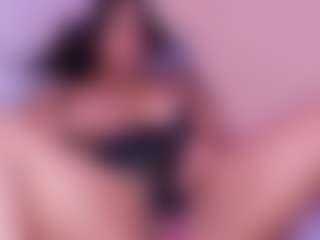 Live cam show with Shenoa - Striptease on Camsoda