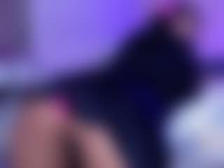 Live cam show with Shenoa - Brown Hair Teen (18+) on eurowanks.com