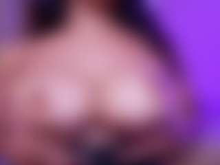 Live cam show with Shenoa - Smoking on fapnchat