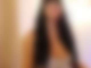 Live cam show with b3cky - Brown Eyes Teen (18+) on Camsoda