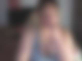 Live cam show with CristalBrown - Ass Clapping on AdultVida.com
