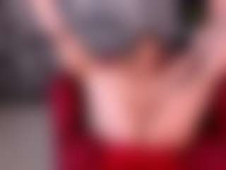 Live cam show with CristalBrown - Cowgirl on intimatelivegirls.com