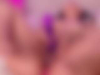 Live cam show with Selena - MILF on Camsoda