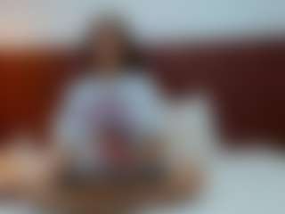 Live cam show with Melody-Mansson - Lesbian on CamClone