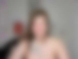 MiaCrystall's Live Sex Cam Show