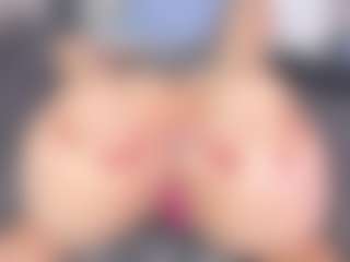 SusanBenett's Live Sex Cam Show