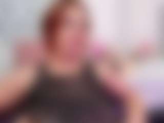 Live cam show with SusanBenett - Brown Hair MILF on Camming Site