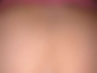 Live cam show with Chunky butt - Bedroom on friskycurves.com