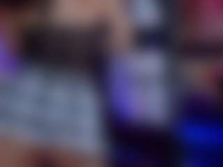 Live cam show with Salome - Handjob on Dolls Live