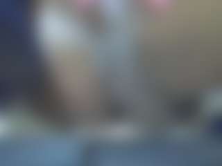 Live cam show with Shanlove - Brown Eyes Ebony on Instabang