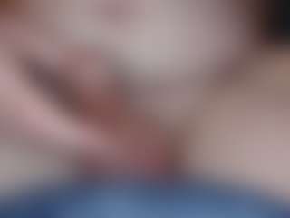 Hiddenpleasures's Live Sex Cam Show
