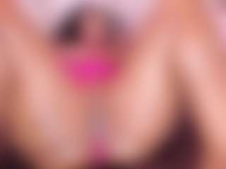 KiimLogan's Live Sex Cam Show