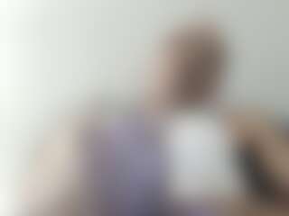 Charlie833's Live Sex Cam Show