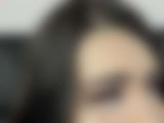 MartinaMadisson MILF webcam performer live streaming