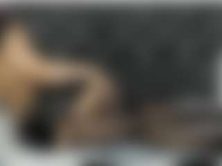 MartinaMadisson MILF webcam performer live streaming